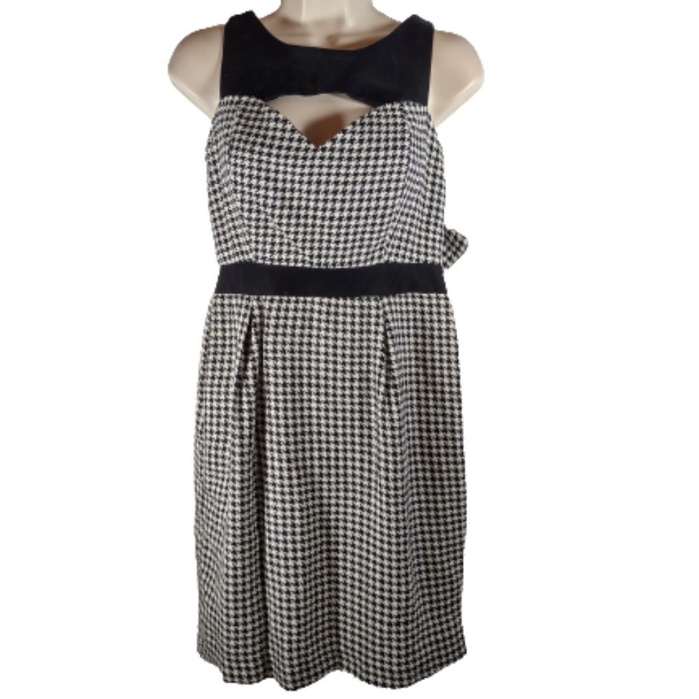 Leona Houndstooth Lissa Game Dress Women's Size 0 Black and White 100% Silk